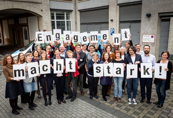 Engagement macht stark: Das DsiN-Forum Digitale Aufklärung beherbergt ab sofort den DiNa-Treff in Berlin-Mitte